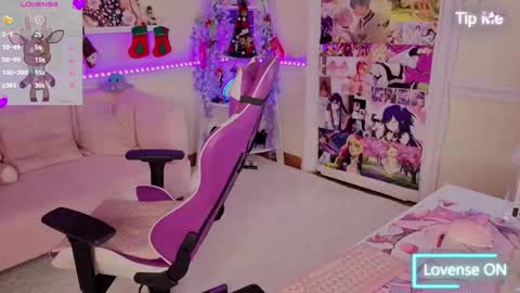 Snapshot of unholy_lady chatting on 12/23/25, 06:33 Unholy Lady online show from 12/23/25, 06:33