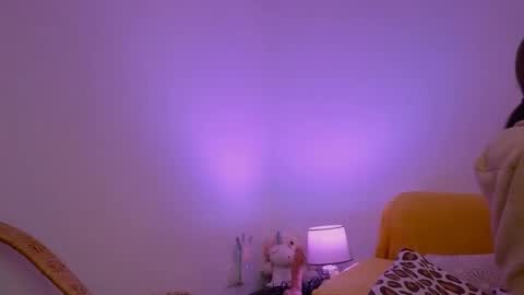 Snapshot of unic0rnporn chatting on 02/20/25, 04:03 Alice online show from 02/20/25, 04:03