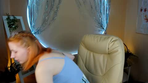 Call me Mira  thumbs up its make me happy online show from 12/08/24, 08:36