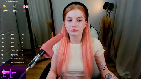 Call me Mira  thumbs up its make me happy online show from 01/25/25, 01:21