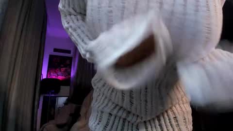 Carla online show from 10/27/25, 09:41