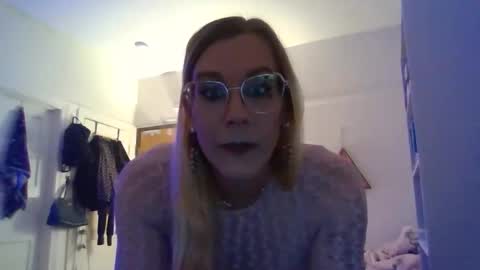 UnicornSlut333 online show from 11/23/25, 06:13