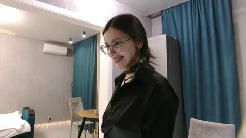 uninvited_raccoon online show from 02/11/26, 09:09