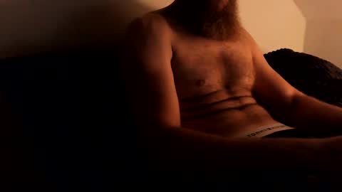 Snapshot of unknownbeard89 chatting on 12/14/24, 03:36 unknownbeard89 online show from 12/14/24, 03:36