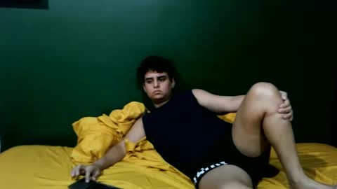 Snapshot of unlimitedfantasy chatting on 10/14/25, 07:53 Thiago online show from 10/14/25, 07:53