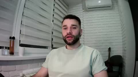 Snapshot of unnknow2024 chatting on 04/06/26, 06:09 SlavaVibes online show from 04/06/26, 06:09