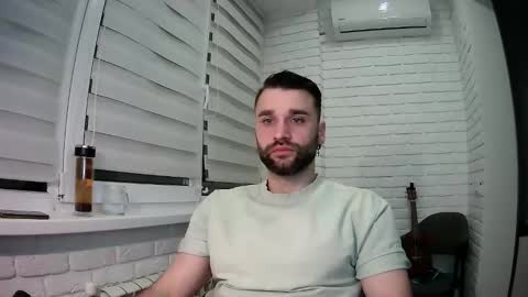 Snapshot of unnknow2024 chatting on 04/07/26, 06:19 SlavaVibes online show from 04/07/26, 06:19