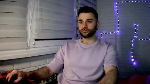 Snapshot of unnknow2024 chatting on 04/28/26, 06:57 SlavaVibes online show from 04/28/26, 06:57