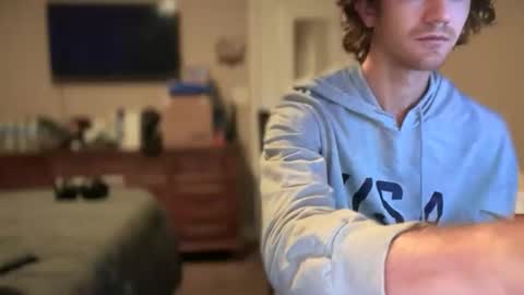 Snapshot of unverifiedbwc chatting on 10/31/25, 05:41 Stepbro online show from 10/31/25, 05:41