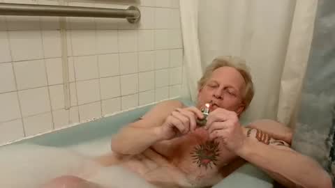 Snapshot of unwanted_boner chatting on 04/19/26, 09:19 unwanted_boner online show from 04/19/26, 09:19