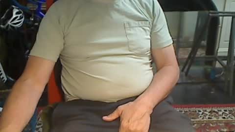 Snapshot of updownunder chatting on 03/02/26, 01:30 Freddie online show from 03/02/26, 01:30