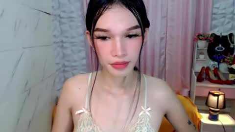 ur_asianbabexxx online show from 11/29/25, 09:56