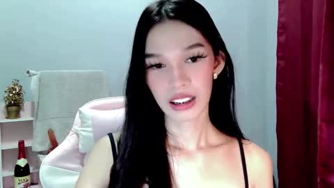 Snapshot of ur_asianbabexxx chatting on 03/06/26, 10:23 ur_asianbabexxx online show from 03/06/26, 10:23