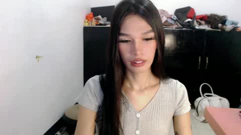 Snapshot of ur_asianbabexxx chatting on 05/06/26, 10:20 ur_asianbabexxx online show from 05/06/26, 10:20