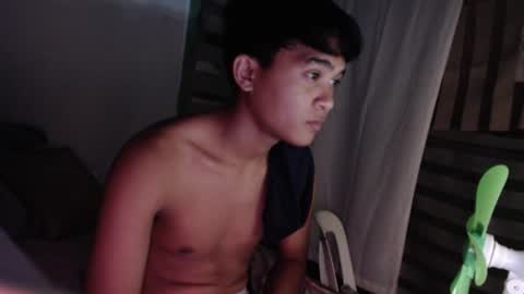 Snapshot of ur_asianversarap chatting on 03/17/26, 03:37 asian versarap online show from 03/17/26, 03:37