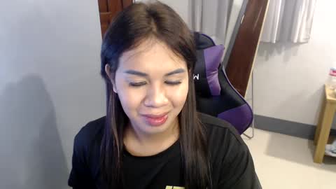 Vee online show from 12/20/24, 12:08