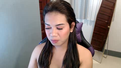 Vee online show from 01/06/25, 04:47