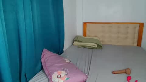 Vee online show from 10/01/25, 08:59