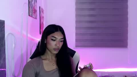 ur_dazzlingmorenaxx online show from 09/09/25, 03:11