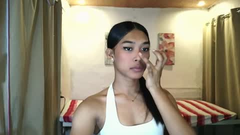 Snapshot of ur_dazzlingmorenaxx chatting on 07/18/26, 01:48 ur_dazzlingmorenaxx online show from 07/18/26, 01:48