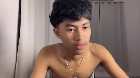 ur_fuckerbttm online show from 11/23/25, 12:49