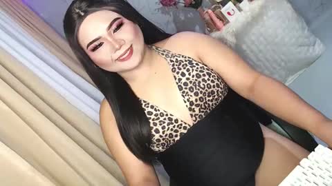 KENDRA CUTIEE online show from 01/14/26, 03:39