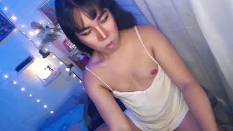 Snapshot of ur_hot_tommiexx chatting on 12/30/24, 07:37 jennie online show from 12/30/24, 07:37