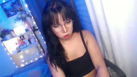 Snapshot of ur_hot_tommiexx chatting on 01/26/25, 10:23 jennie online show from 01/26/25, 10:23