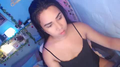 Snapshot of ur_hot_tommiexx chatting on 10/08/25, 02:09 jennie online show from 10/08/25, 02:09