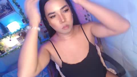 Snapshot of ur_hot_tommiexx chatting on 10/16/25, 05:52 jennie online show from 10/16/25, 05:52