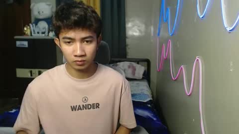 Snapshot of ur_hottestjonny chatting on 06/17/26, 11:49 jonny online show from 06/17/26, 11:49