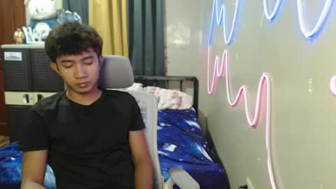 Snapshot of ur_hottestjonny chatting on 06/21/26, 11:35 jonny online show from 06/21/26, 11:35