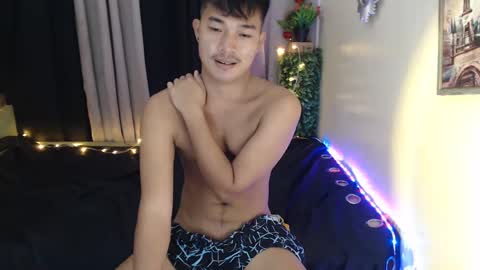 Snapshot of ur_hugechinito chatting on 03/10/25, 04:25 ur_hugechinito online show from 03/10/25, 04:25