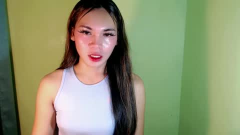 QUEENSY online show from 02/08/25, 07:04