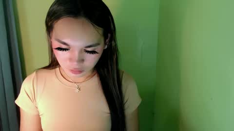 QUEENSY online show from 03/09/25, 08:10