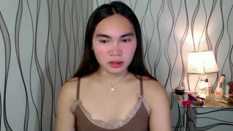 QUEENSY online show from 09/09/25, 04:45