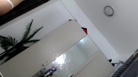 Cleo online show from 11/01/25, 01:46