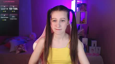 Snapshot of ur_kitty__ chatting on 12/28/24, 04:09 Lera online show from 12/28/24, 04:09