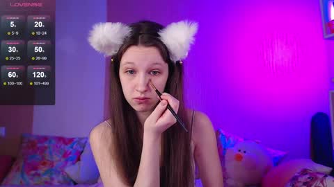 Snapshot of ur_kitty__ chatting on 03/11/25, 01:01 Lera online show from 03/11/25, 01:01