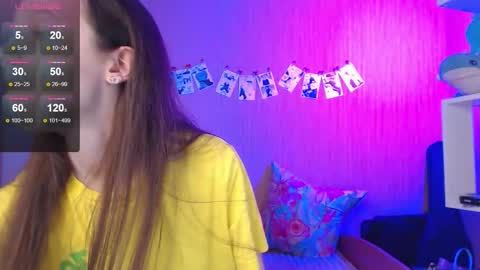 Snapshot of ur_kitty__ chatting on 10/12/25, 02:05 Lera online show from 10/12/25, 02:05