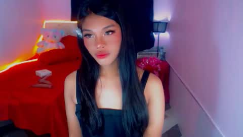 Snapshot of ur_klayallison chatting on 05/04/26, 05:53 KLAY online show from 05/04/26, 05:53
