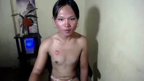 Snapshot of ur_miss_xoxo chatting on 07/15/26, 02:17 ur_miss_xoxo online show from 07/15/26, 02:17