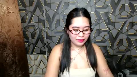 Snapshot of ur_prettychelsie18 chatting on 06/15/26, 02:25 ur_prettychelsie18 online show from 06/15/26, 02:25