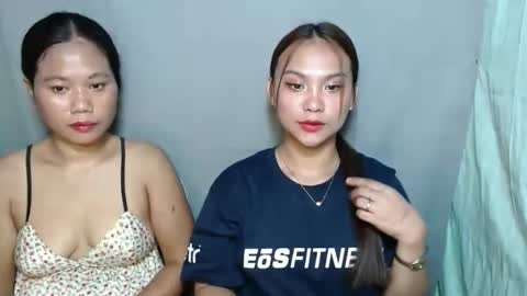 Snapshot of ur_prettymitch chatting on 09/13/25, 01:44 ur_prettymitch online show from 09/13/25, 01:44