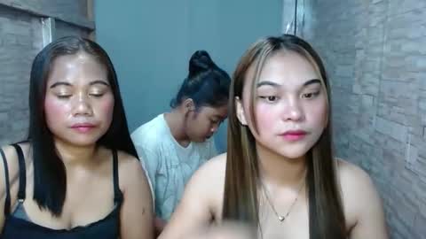 Snapshot of ur_prettymitch chatting on 10/12/25, 04:28 ur_prettymitch online show from 10/12/25, 04:28