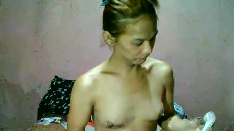 Snapshot of ur_sexybabe_ehra chatting on 06/18/26, 06:57 ur_sexybabe_ehra online show from 06/18/26, 06:57