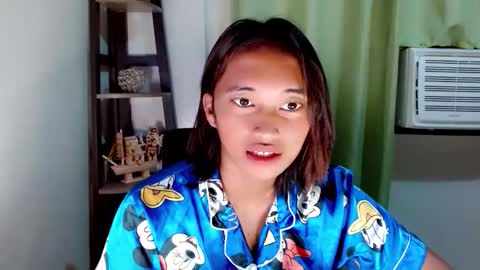 Snapshot of ur_sexyllie chatting on 02/14/26, 02:41 Ellie online show from 02/14/26, 02:41