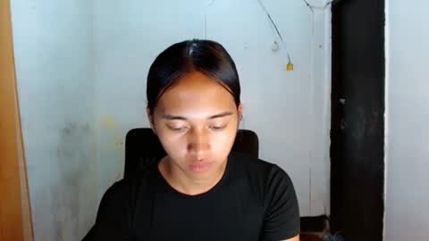 Snapshot of ur_sexyllie chatting on 03/11/26, 11:05 Ellie online show from 03/11/26, 11:05