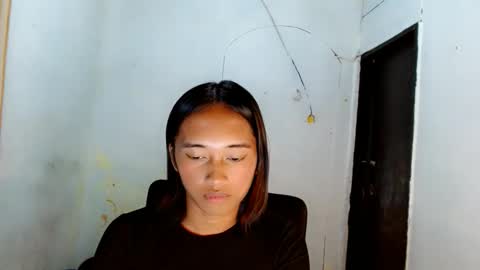 Snapshot of ur_sexyllie chatting on 03/12/26, 07:31 Ellie online show from 03/12/26, 07:31