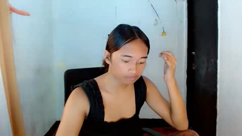 Snapshot of ur_sexyllie chatting on 03/24/26, 11:59 Ellie online show from 03/24/26, 11:59